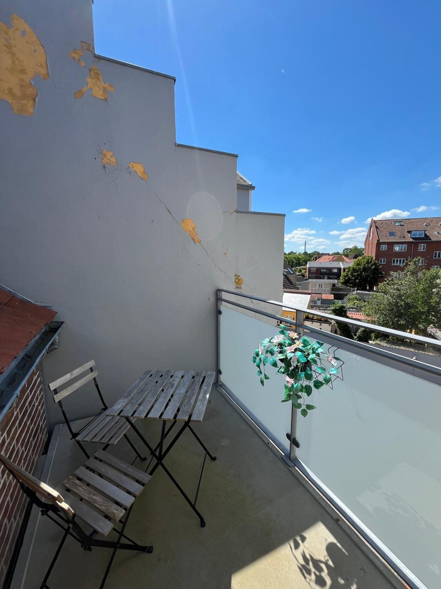 Central Lejlighed I Odense C Exterior foto